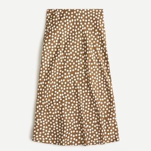 NWT Pull-on slip skirt in polka dot